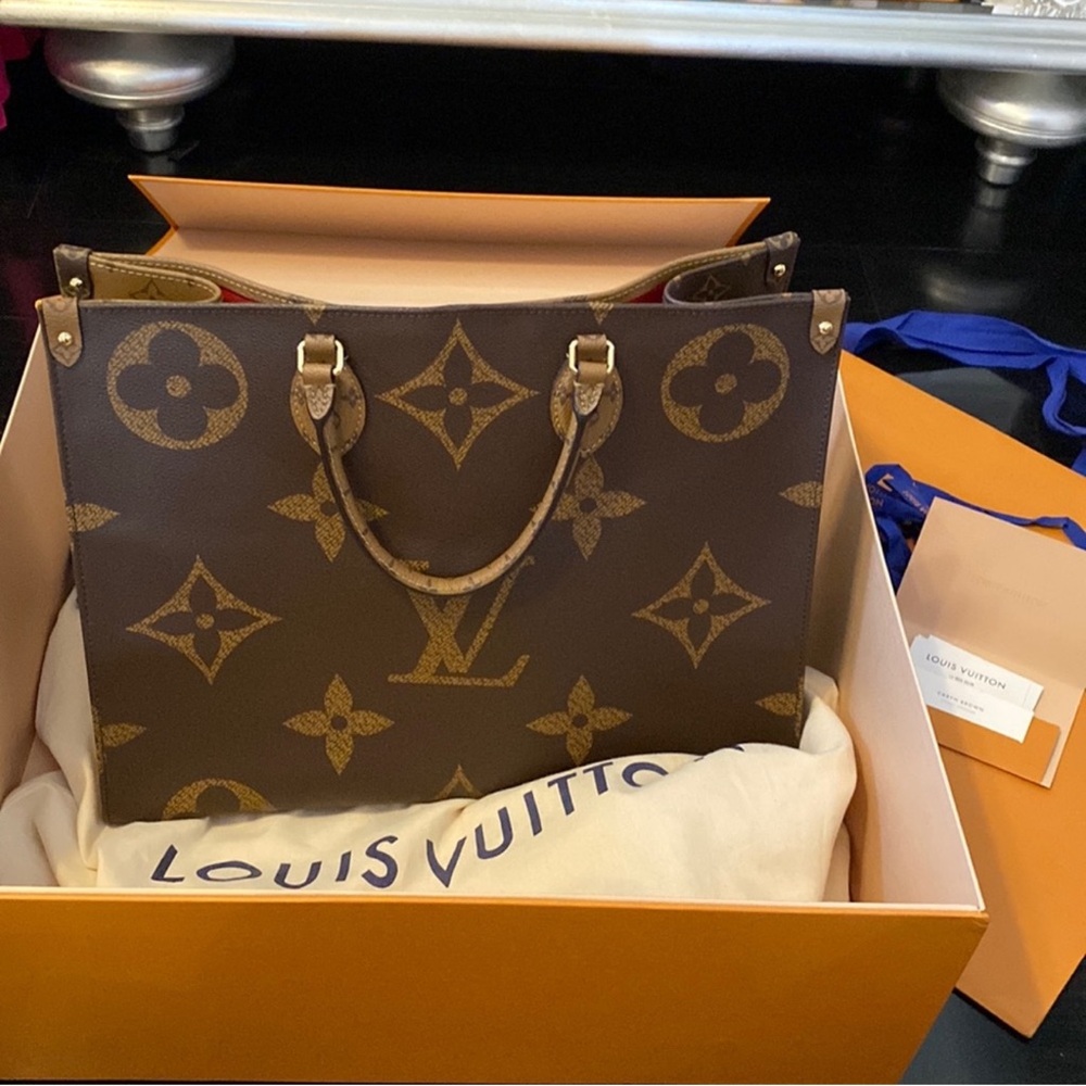 Louis Vuitton Onthego GM Monogram Giant Canvas Brown - Picture 3 of 9